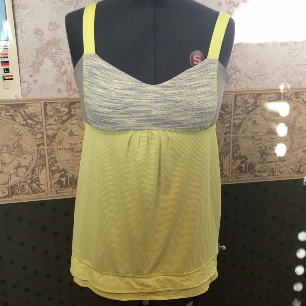 Lululemon top